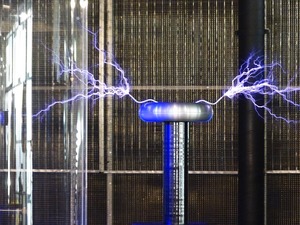 How Tesla Energy Will Change How Your Business Uses Power